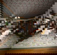 The Munroe Inn - Tourism House