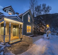 Dunton Town House - Tourism House