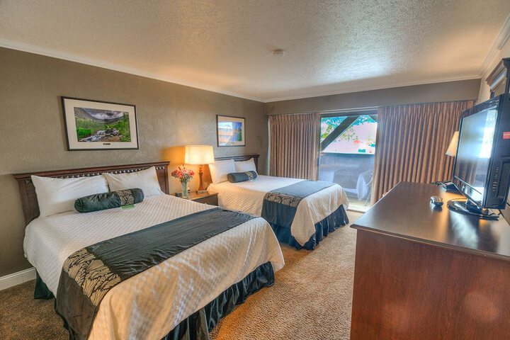 Fairmont Hot Springs Resort - thumb 5