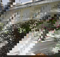 Bungalow Beach Resort - Tourism House