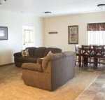 Henries Hideout - Tourism House