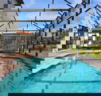 High Grove 320 - Tourism House