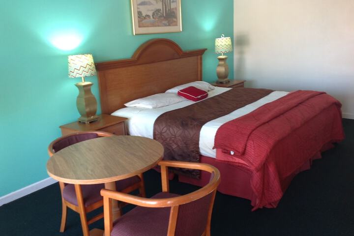 Budget Inn - thumb 5