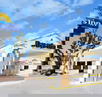 Days Inn by Wyndham Kingman West - Tourism House