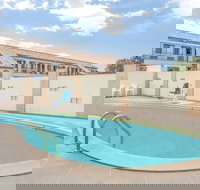 Days Inn by Wyndham Kingman East - Tourism House