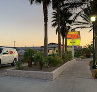 The Sands Motel - Tourism House