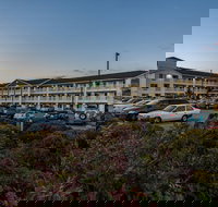 HomeTowne Studios by Red Roof Spokane - Valley - Tourism House