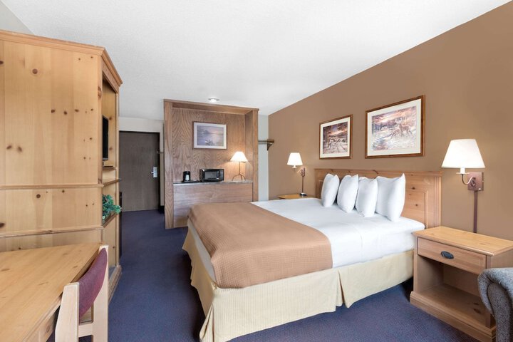 Super 8 By Wyndham Chamberlain SD - thumb 6