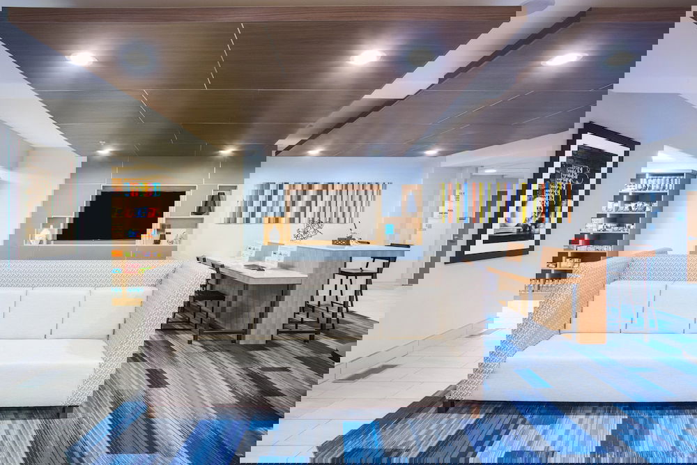 Holiday Inn Express & Suites Cedar City, An IHG Hotel - thumb 6