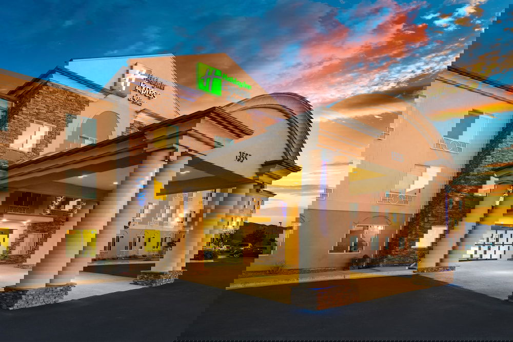 Holiday Inn Express & Suites Cedar City, An IHG Hotel - thumb 1