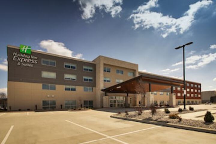 Holiday Inn Express & Suites Mount Vernon, An IHG Hotel - thumb 0