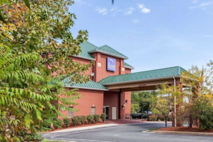 Sleep Inn & Suites Near Joint Base Andrews - Washington Area