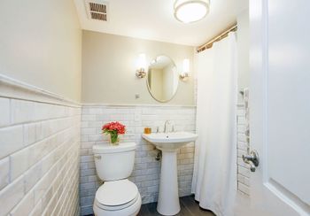 Mag Mile Lakeview Apartments By Barsala - thumb 2