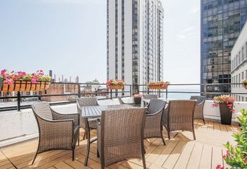 Mag Mile Lakeview Apartments By Barsala - thumb 4