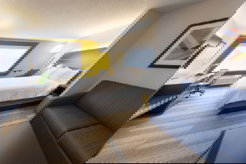 Holiday Inn Express & Suites Vadnais Heights, An IHG Hotel - thumb 6