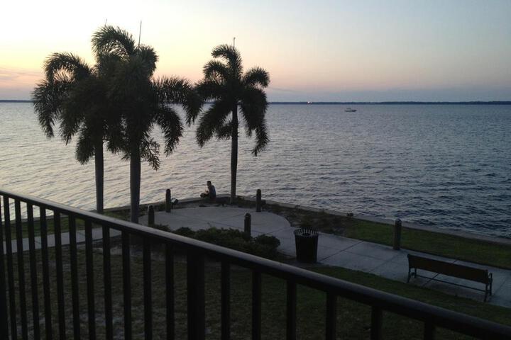 The Palms Island Resort & Marina - thumb 2