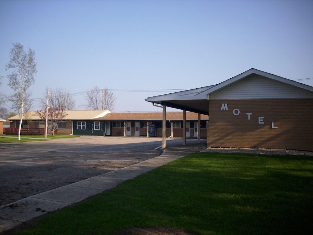 Harbor Beach Inn - thumb 0