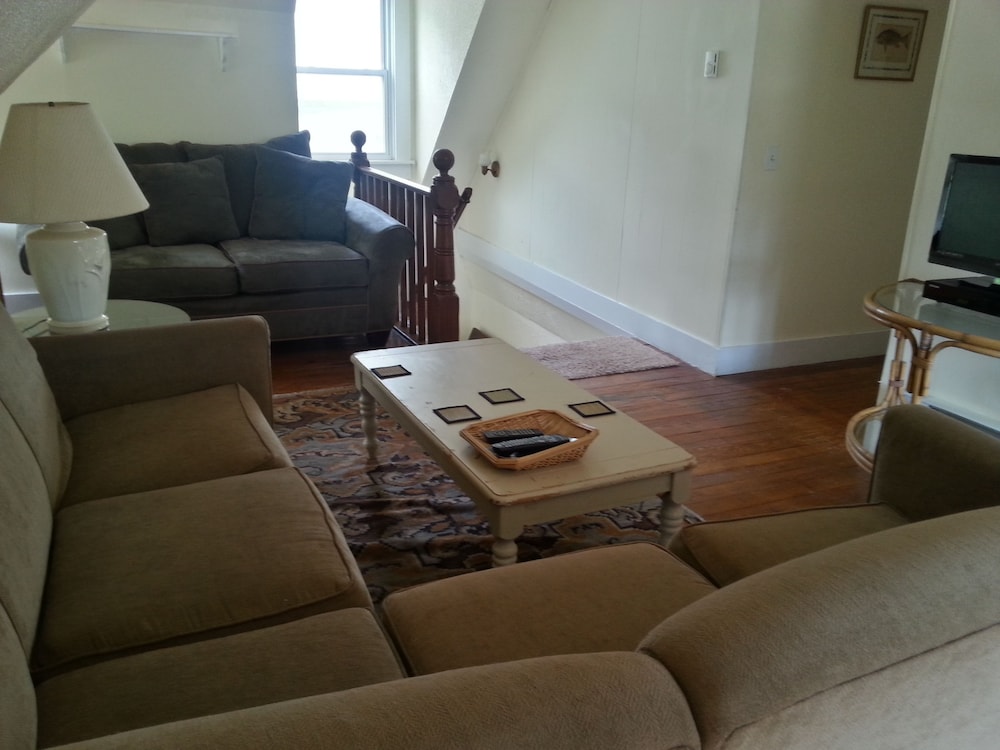 The Tower Unit - thumb 1