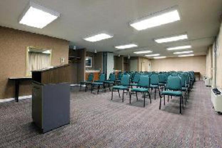 Americas Best Value Inn - thumb 5