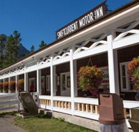 Swiftcurrent Motor Inn and Cabins - Inside the Park - Tourism House