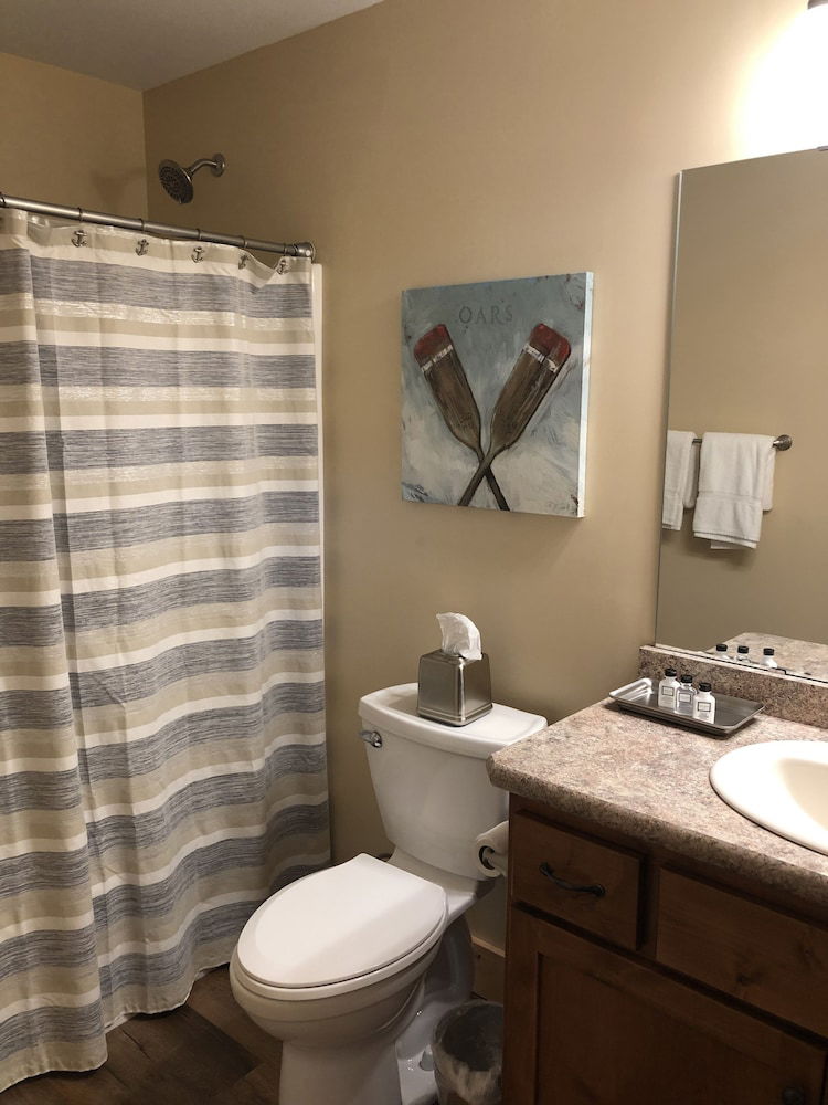 Lost Lake Lodge - thumb 1