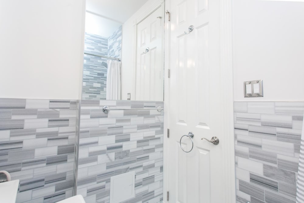 NY056 1 Bedroom Apartment By Senstay - thumb 6