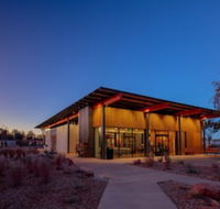 Best Friends Roadhouse and Mercantile - Tourism House