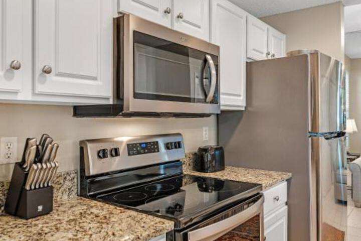 202E Newly Remodeled! Photos Coming Soon! - thumb 6