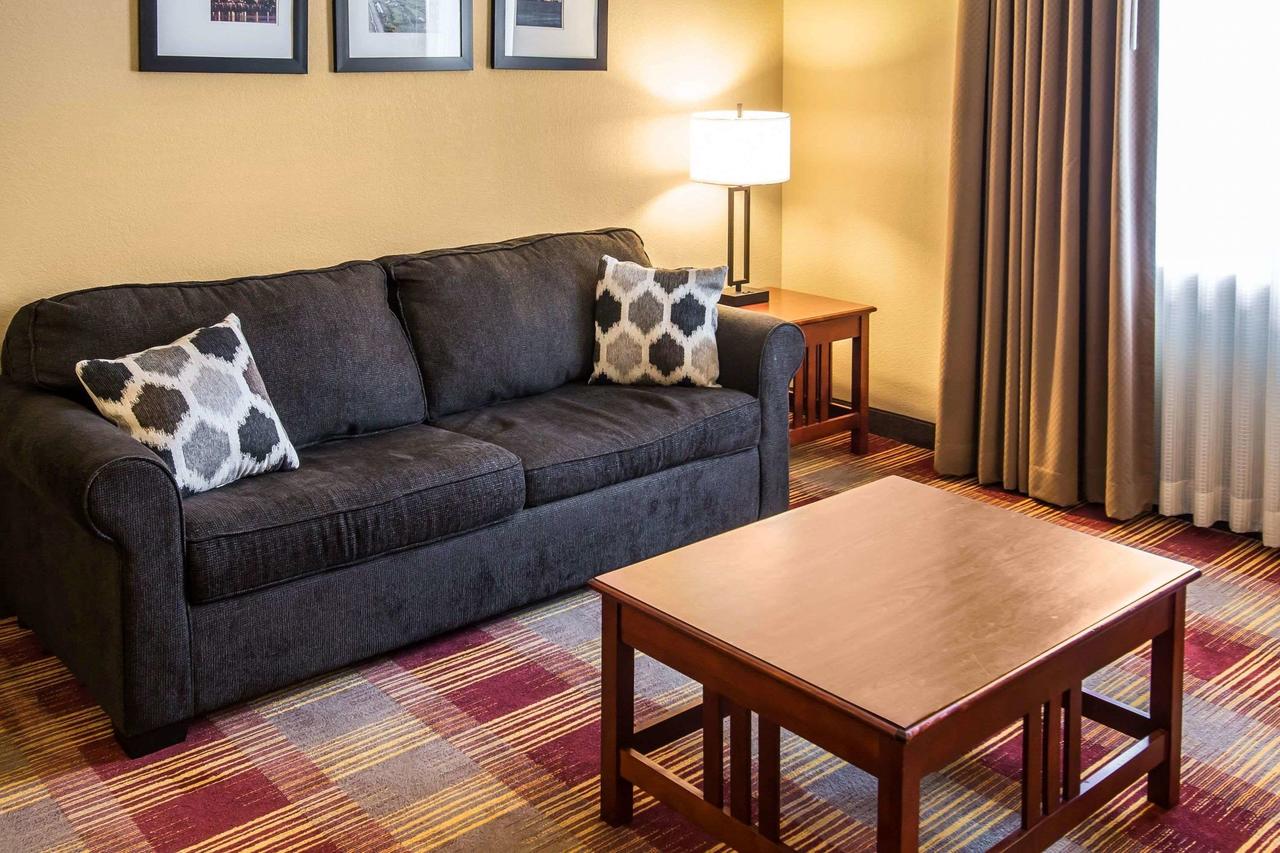 Clarion Inn & Suites Savannah Midtown - thumb 23