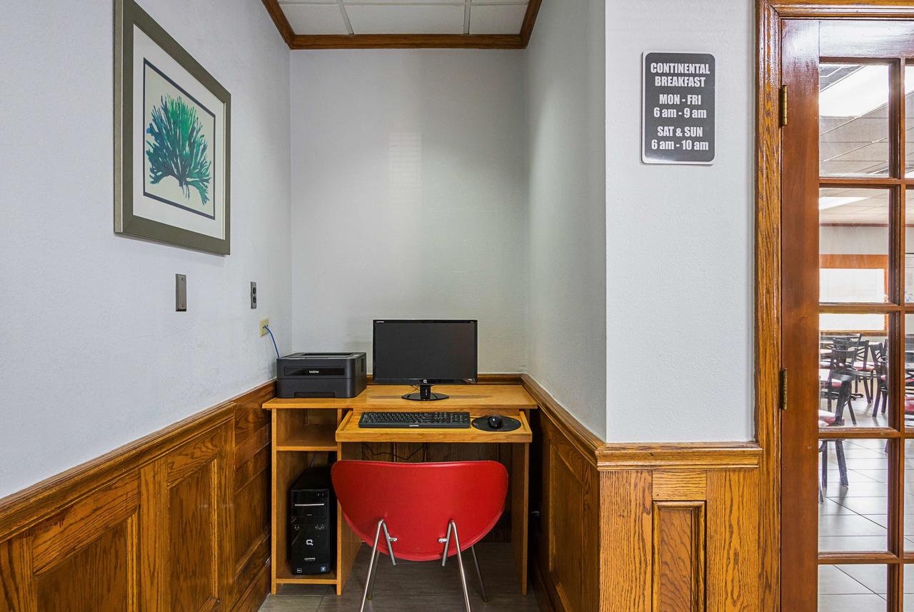 Best Western Central Inn - thumb 23