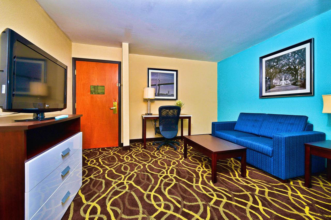 Best Western Plus Savannah Airport Inn And Suites - thumb 19