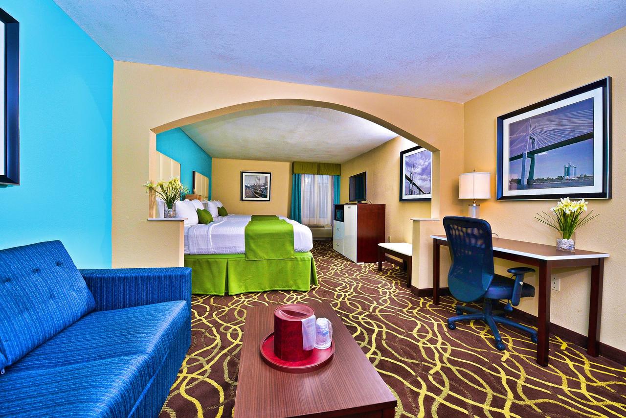 Best Western Plus Savannah Airport Inn And Suites - thumb 10