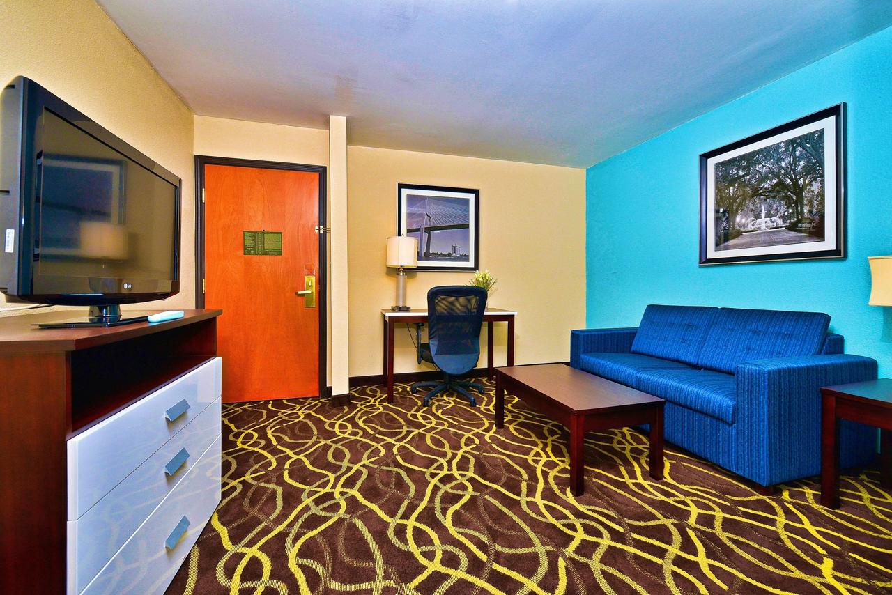 Best Western Plus Savannah Airport Inn And Suites - thumb 41