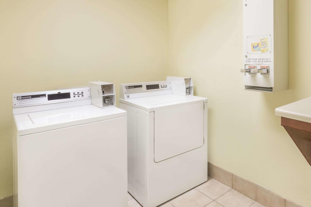 Travelodge By Wyndham Savannah Gateway - thumb 35