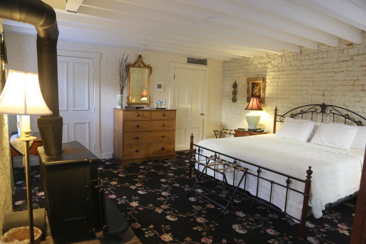 Foley House Inn - thumb 1