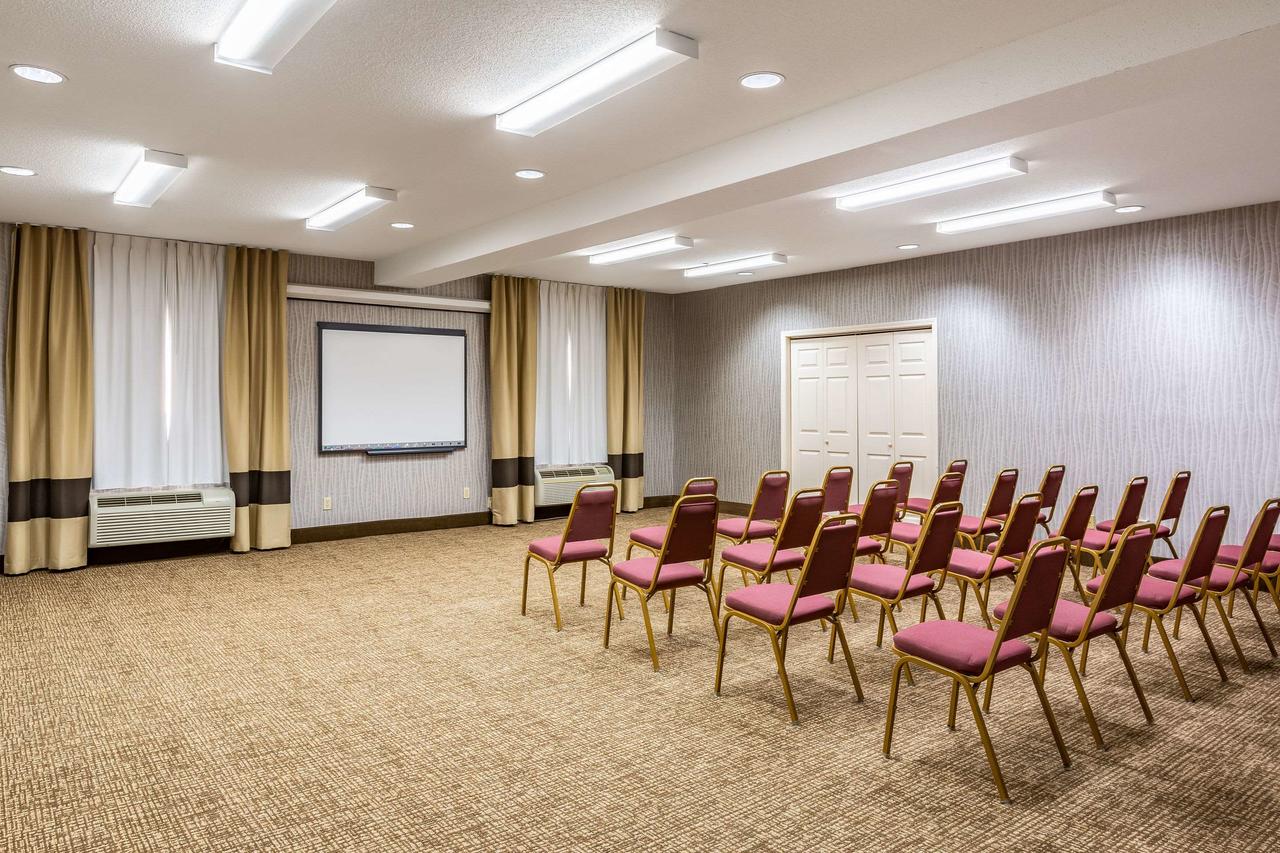 Comfort Suites Near Robins Air Force Base - thumb 7