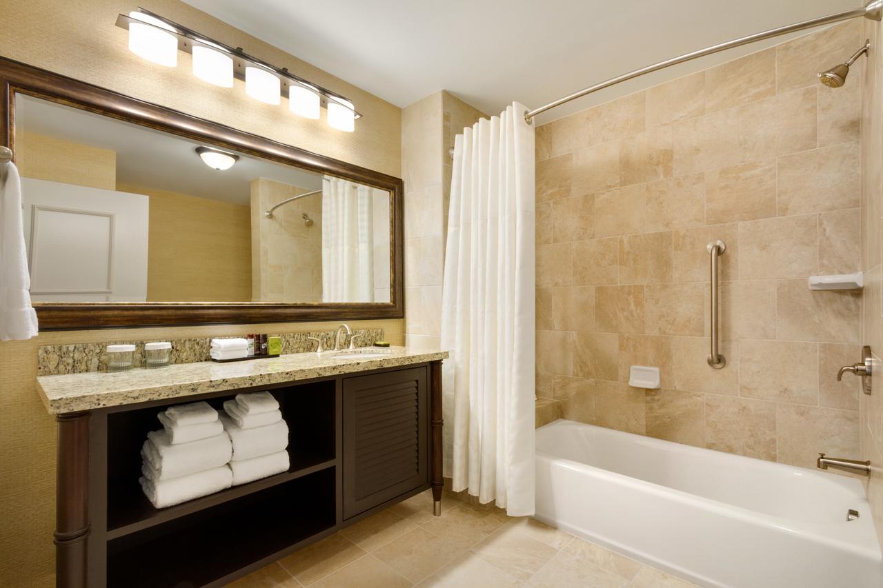 Embassy Suites Savannah Historic District - thumb 11