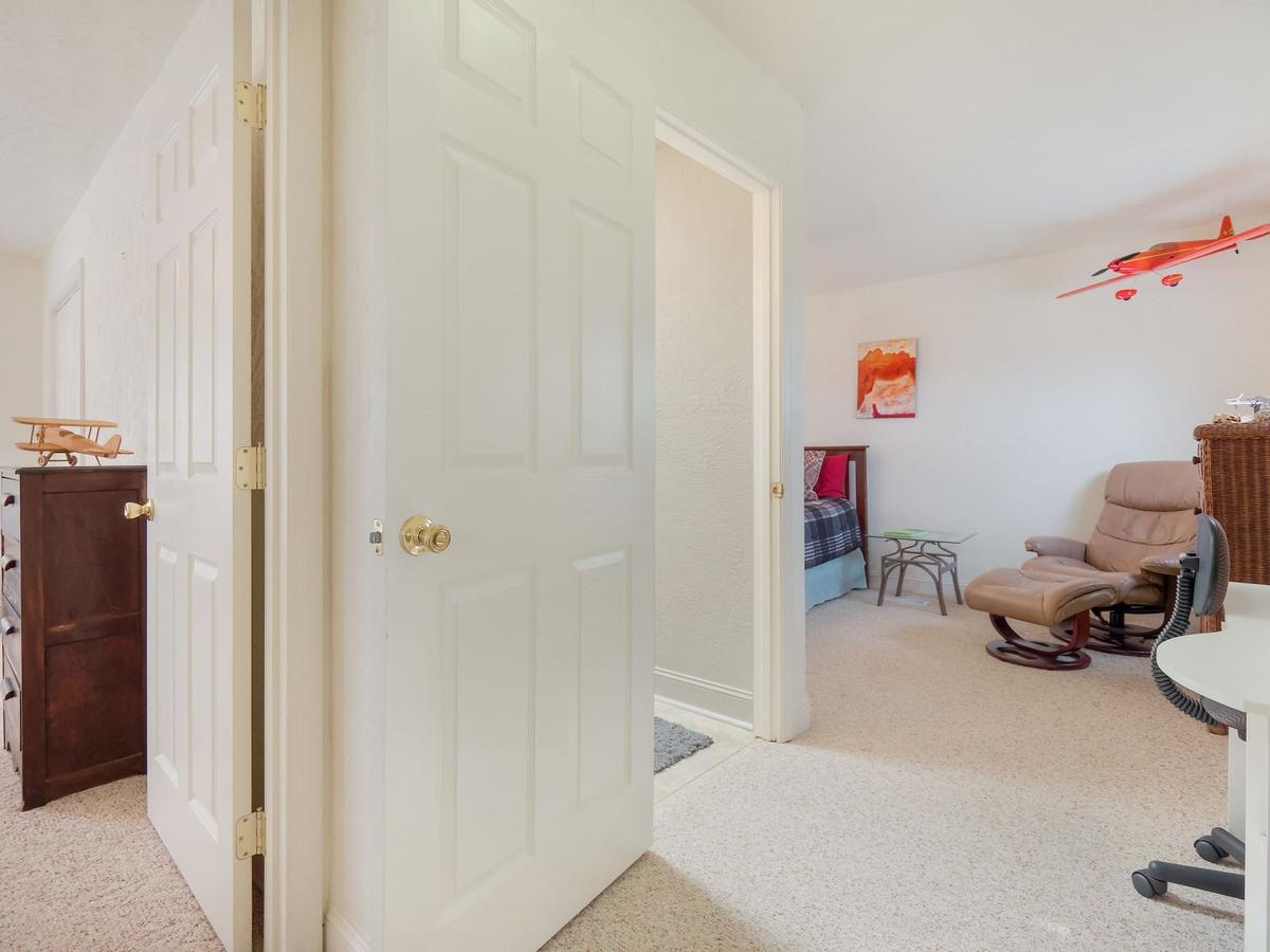 Boulder Bungalow - thumb 11