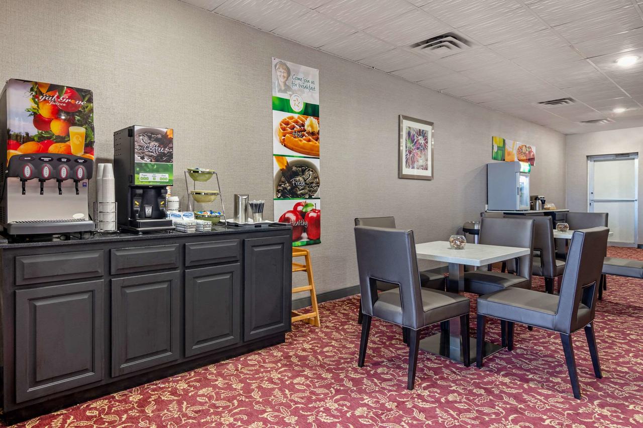 Quality Inn & Suites - thumb 19