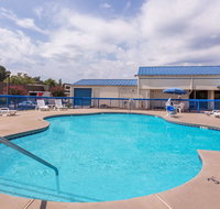 Howard Johnson by Wyndham Commerce GA - Tourism House
