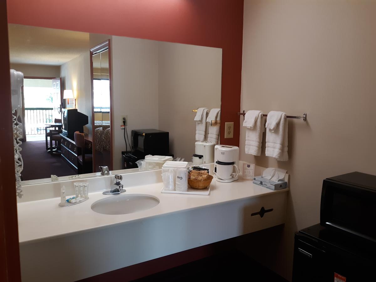 Hotel Adairsville Hwy 140 - thumb 6