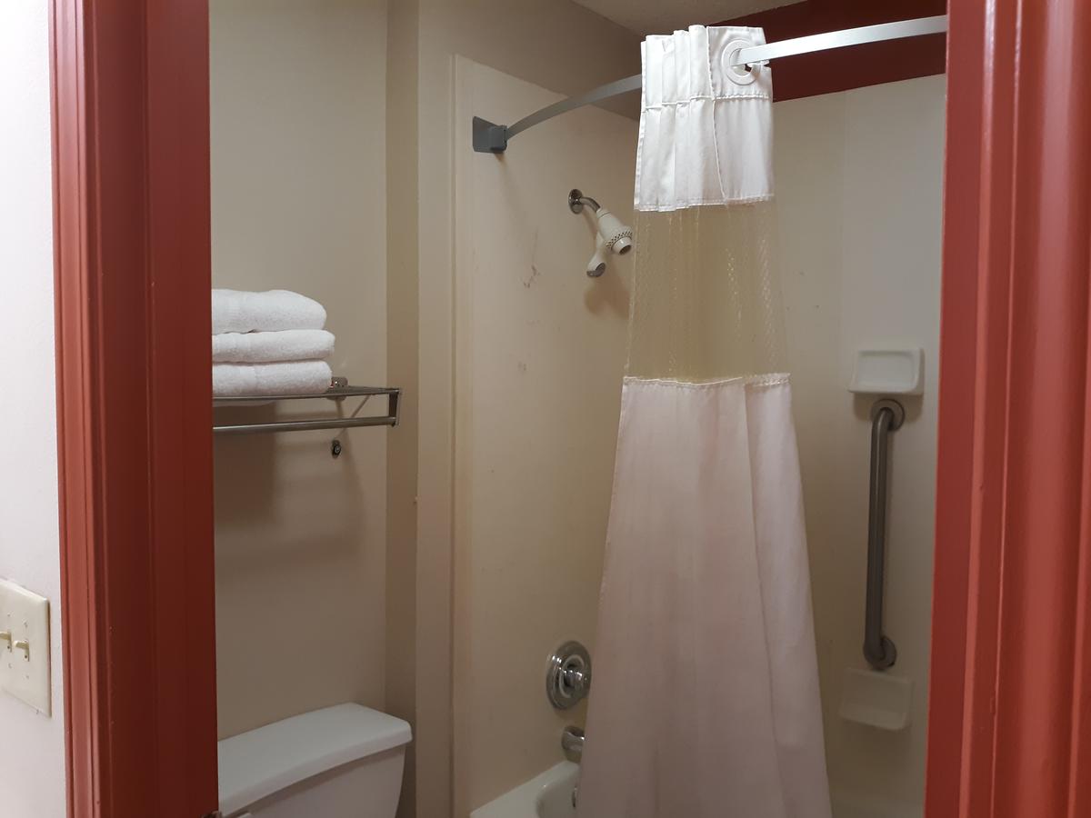 Hotel Adairsville Hwy 140 - thumb 24