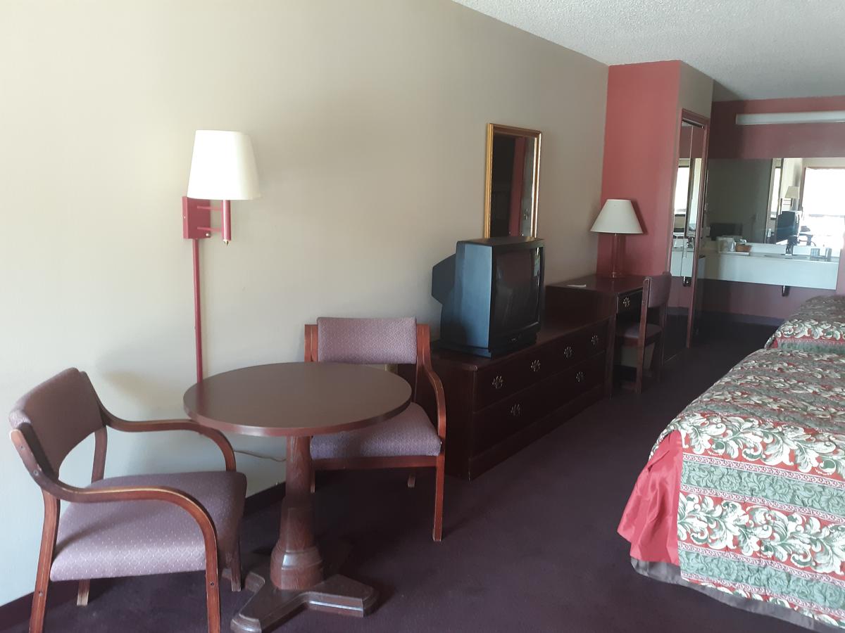 Hotel Adairsville Hwy 140 - thumb 20