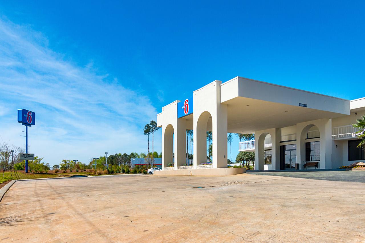 Motel 6 Newnan - thumb 2