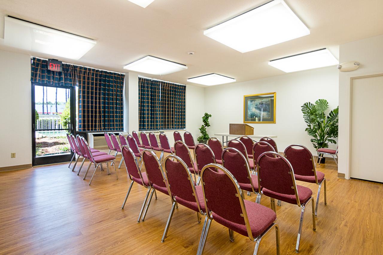 Motel 6 Newnan - thumb 23