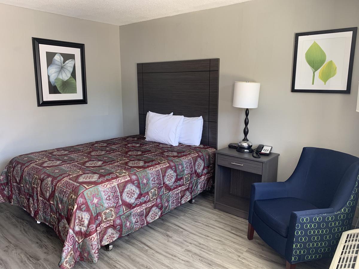 Executive Inn Locust Grove - thumb 3