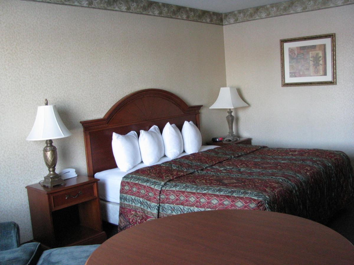 Le Ritz Hotel & Suites - thumb 21