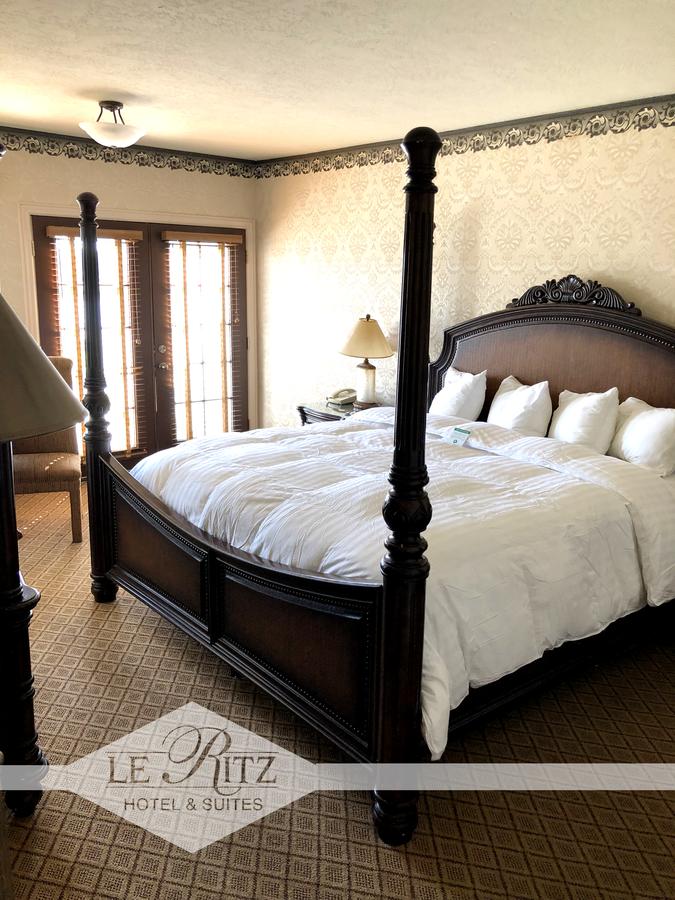 Le Ritz Hotel & Suites - thumb 3