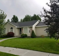 Charming 5 bed 3 bth home large yard - Tourism House