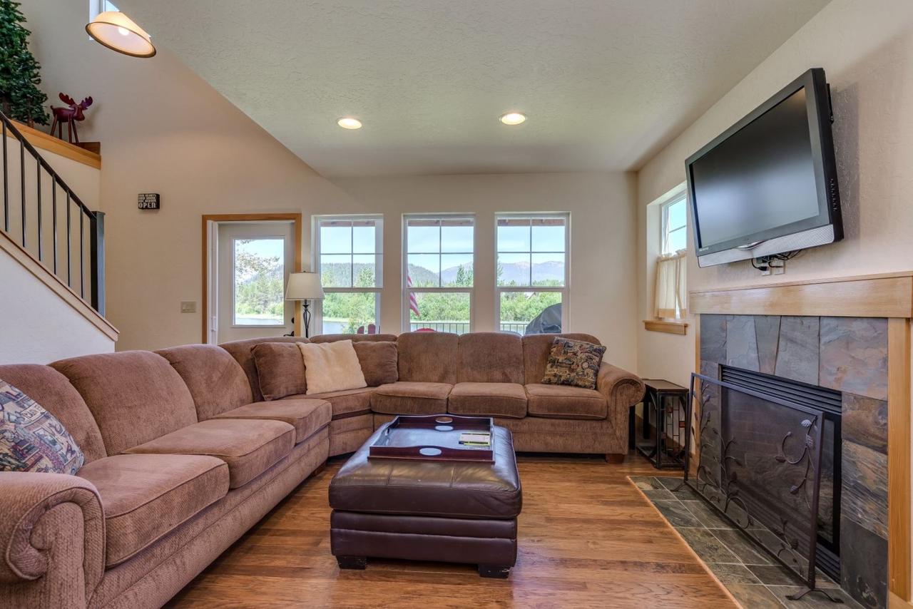 Evergreen By The Lake - thumb 4